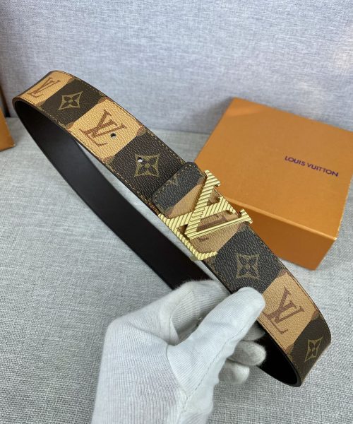 1:1 Replica Louis Vuitton Iconic Reversible LV Belt Brown LV Women Belt