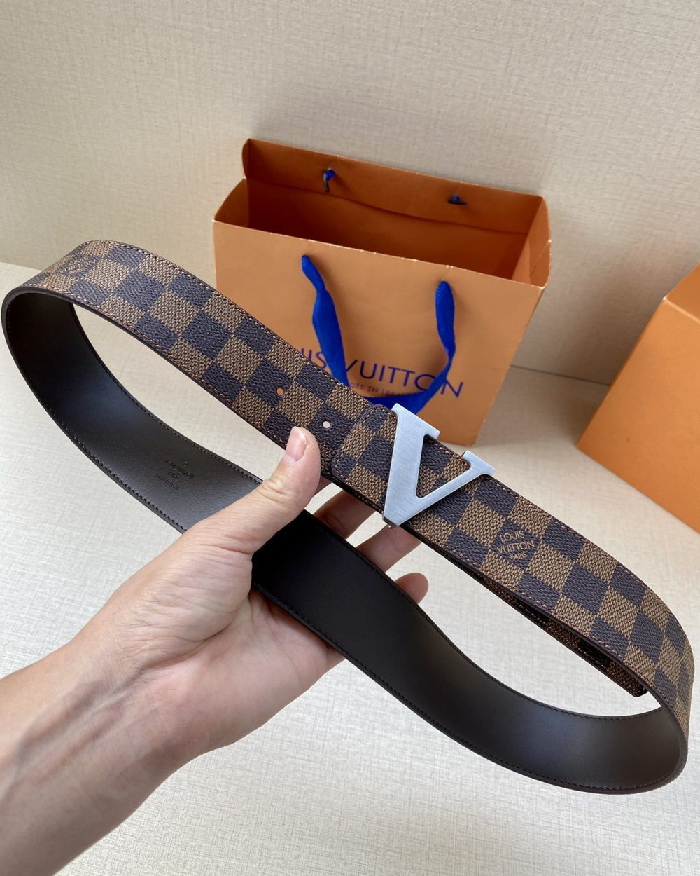 1:1 Replica Louis Vuitton Iconic Reversible LV Belt Brown LV Women Belt