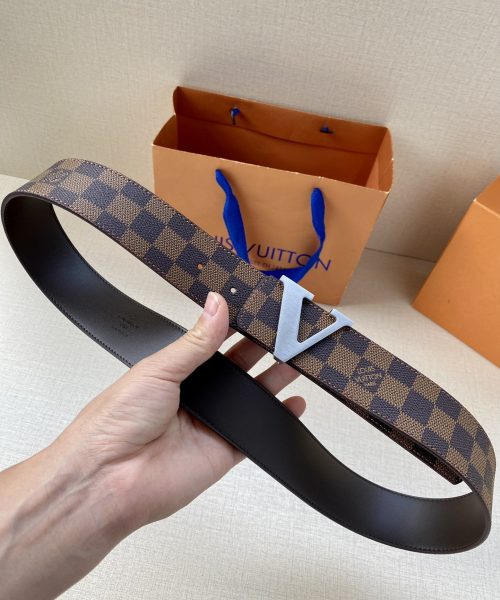 1:1 Replica Louis Vuitton Iconic Reversible LV Belt Brown LV Women Belt