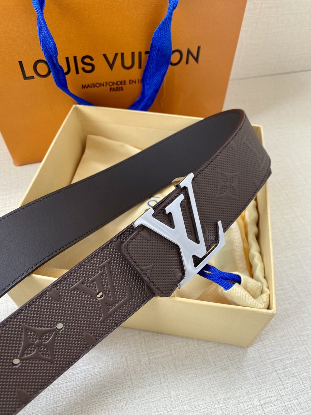 1:1 Replica Louis Vuitton Iconic Reversible LV Belt Brown LV Women Belt