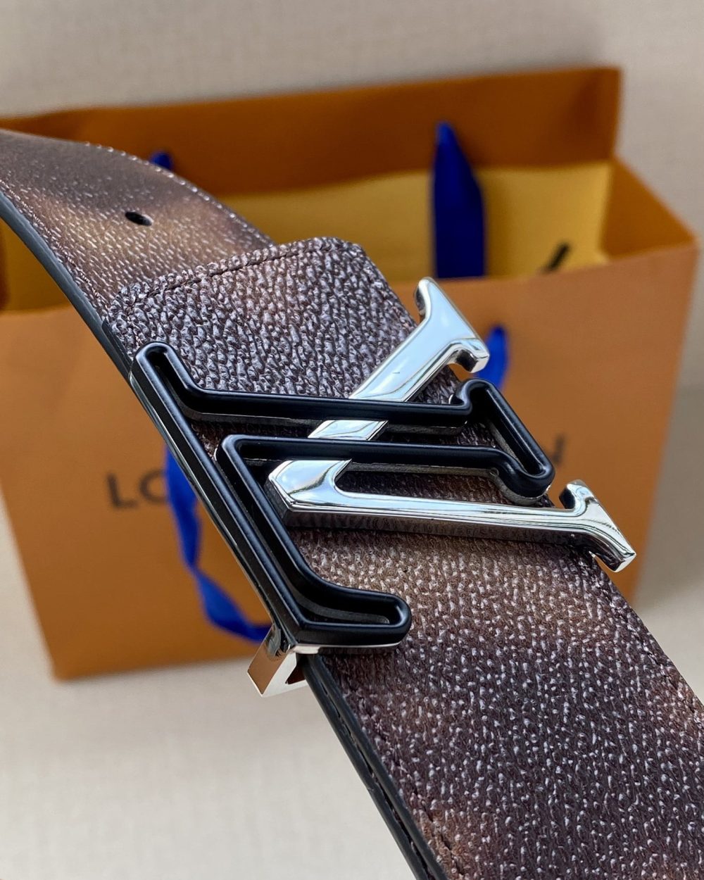 1:1 Replica Louis Vuitton Iconic Reversible LV Belt Brown LV Women Belt