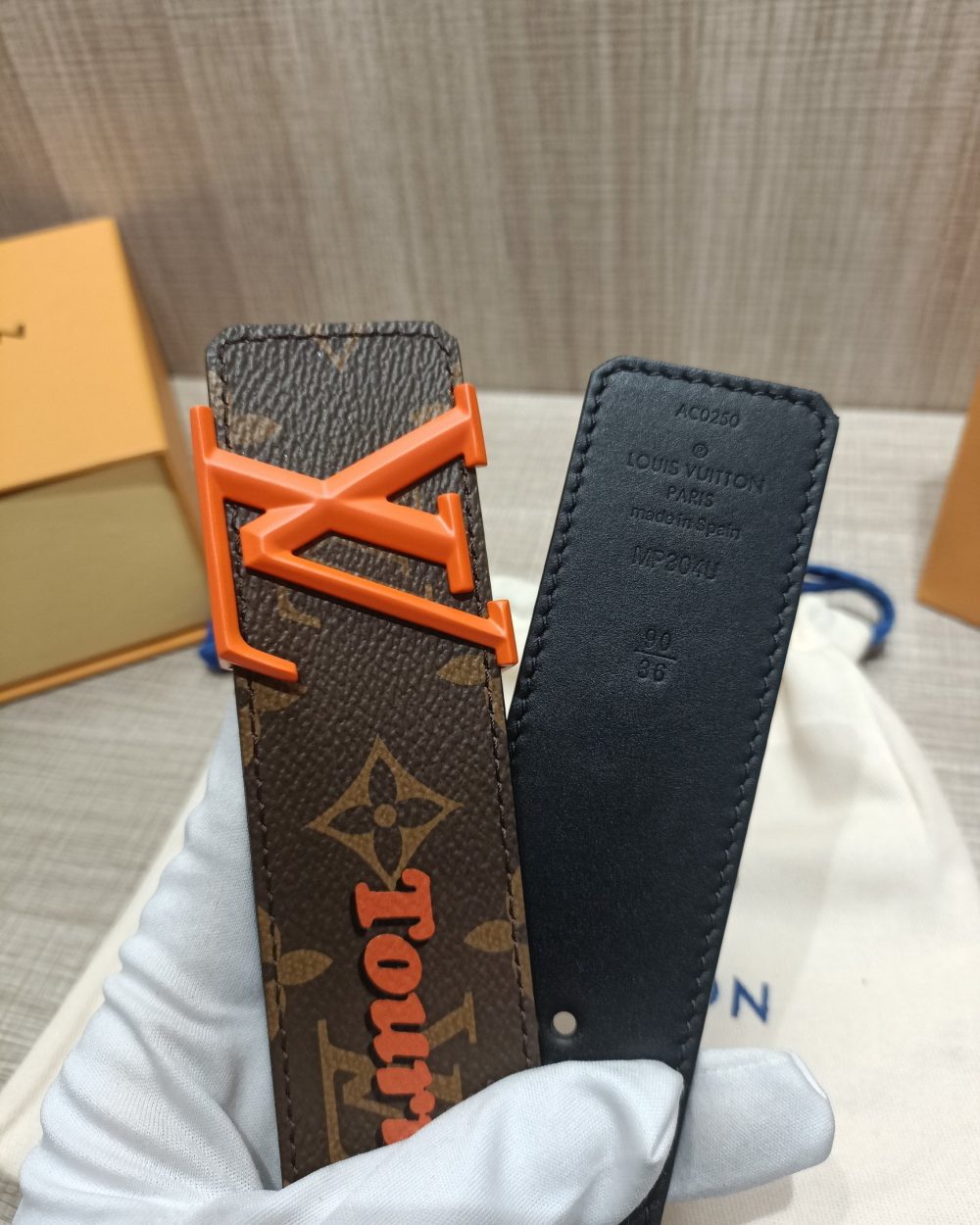 1:1 Replica Louis Vuitton Iconic Reversible LV Belt Brown LV Women Belt