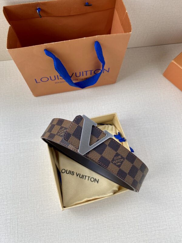 1:1 Replica Louis Vuitton Iconic Reversible LV Belt Brown LV Women Belt