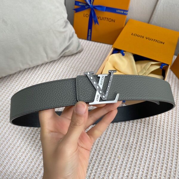 1:1 Replica Louis Vuitton Iconic Reversible LV Belt Grey LV Women Belt
