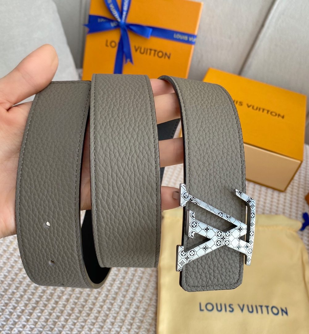 1:1 Replica Louis Vuitton Iconic Reversible LV Belt Grey LV Women Belt