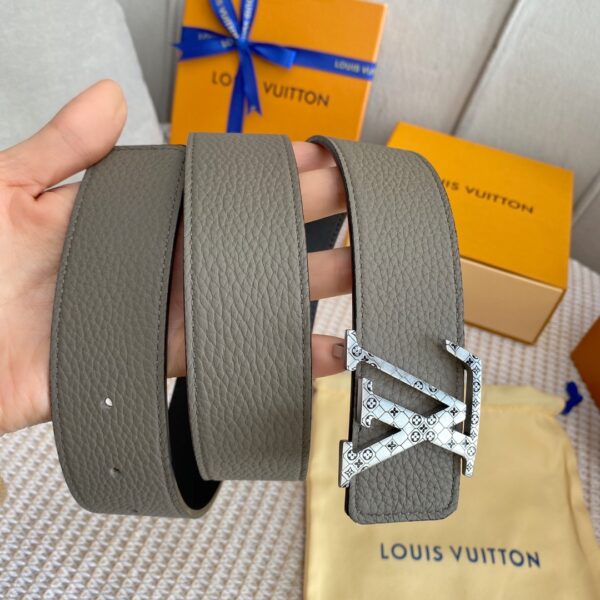 1:1 Replica Louis Vuitton Iconic Reversible LV Belt Grey LV Women Belt
