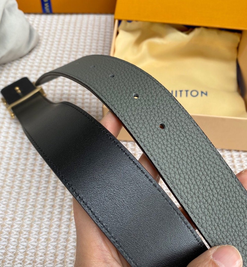 1:1 Replica Louis Vuitton Iconic Reversible LV Belt Grey LV Women Belt
