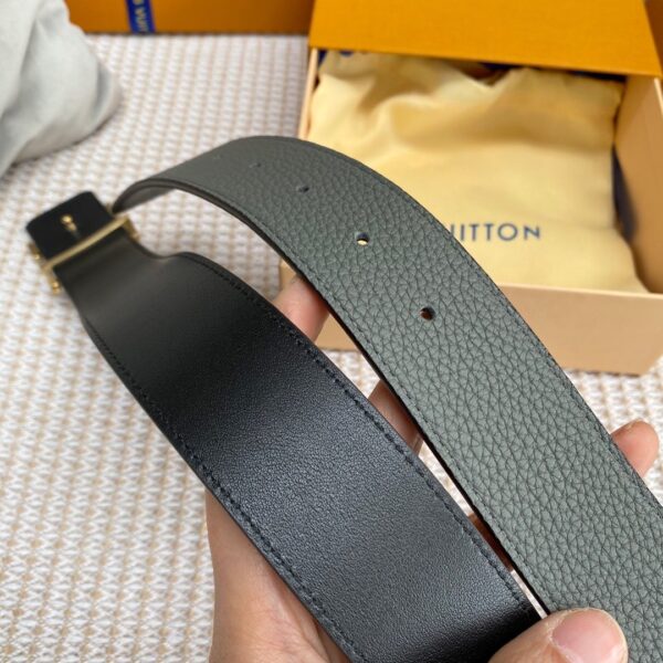 1:1 Replica Louis Vuitton Iconic Reversible LV Belt Grey LV Women Belt