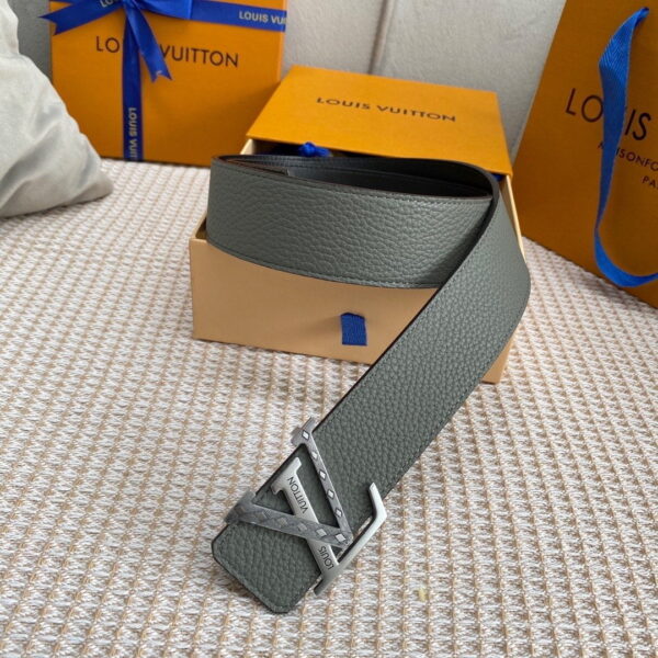 1:1 Replica Louis Vuitton Iconic Reversible LV Belt Grey LV Women Belt