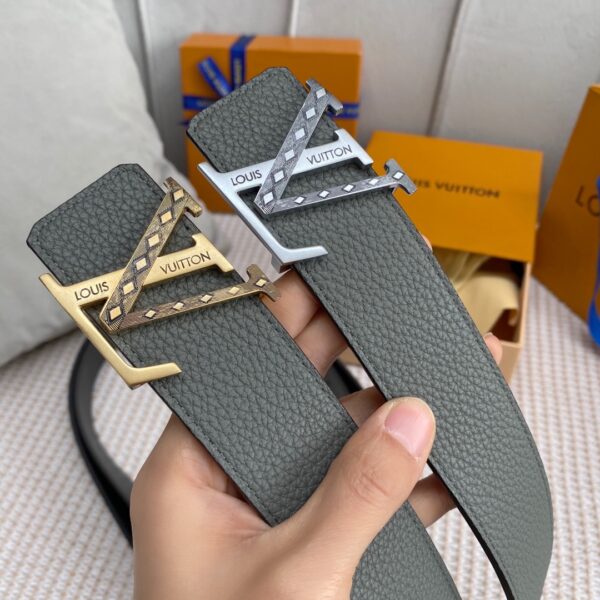 1:1 Replica Louis Vuitton Iconic Reversible LV Belt Grey LV Women Belt