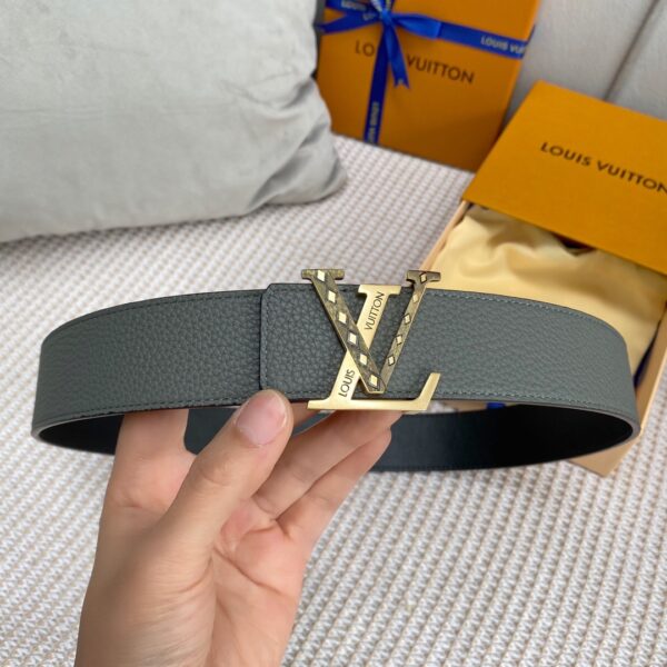 1:1 Replica Louis Vuitton Iconic Reversible LV Belt Grey LV Women Belt