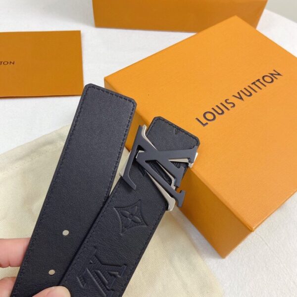 1:1 Replica Louis Vuitton Iconic Reversible LV Belt Monogram Empreinte Black LV Women Belt