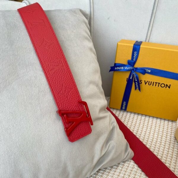1:1 Replica Louis Vuitton Iconic Reversible LV Belt Red LV Women Belt