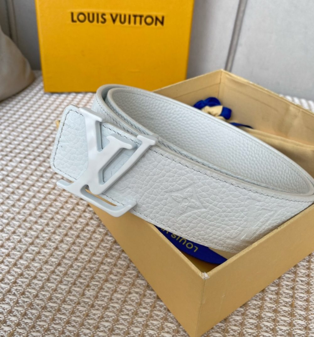 1:1 Replica Louis Vuitton Iconic Reversible LV Belt White LV Women Belt