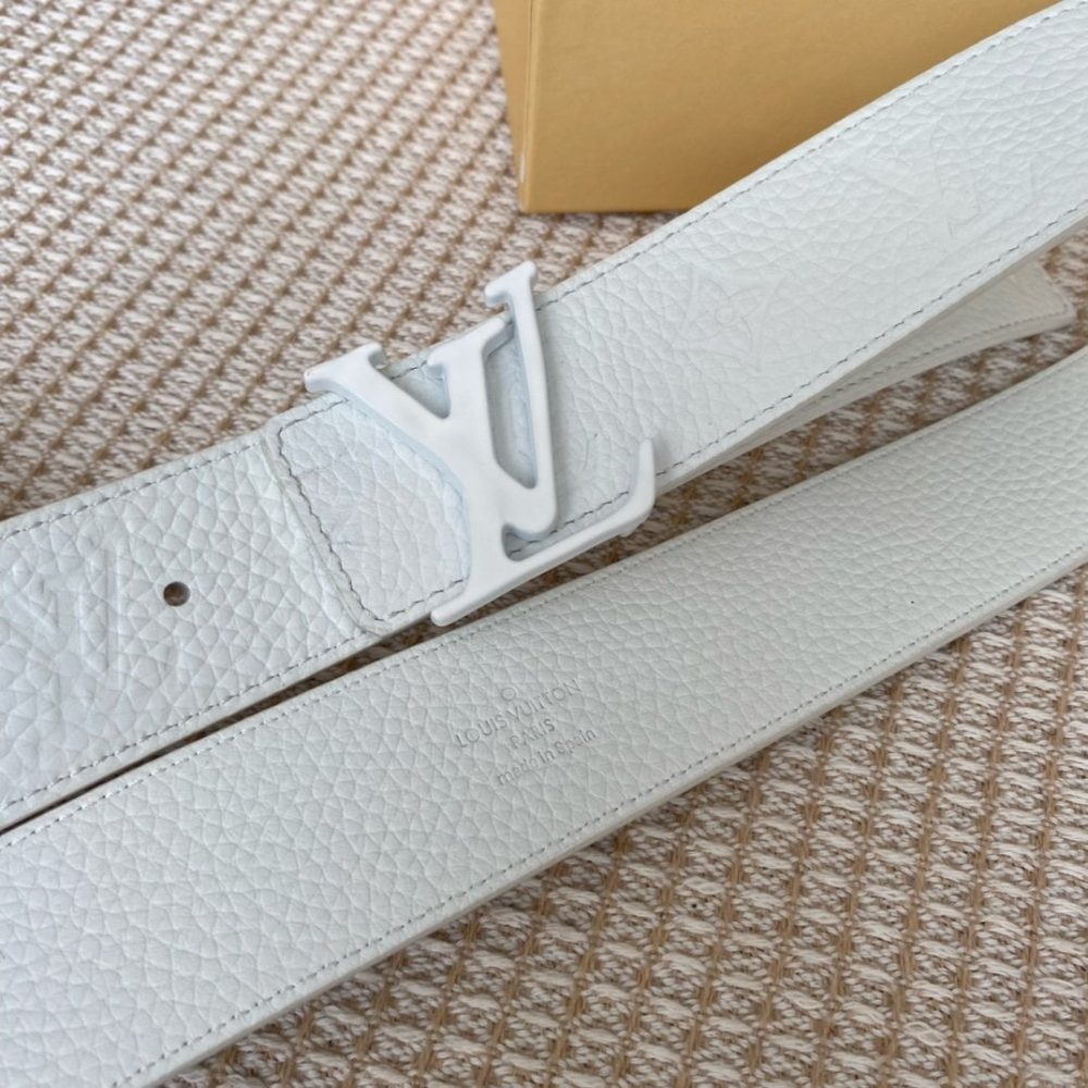 1:1 Replica Louis Vuitton Iconic Reversible LV Belt White LV Women Belt - Image 4