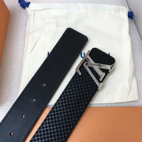 1:1 Replica Louis Vuitton Initiales LV Belt Damier Black With Silver Buckle LV Women Belt