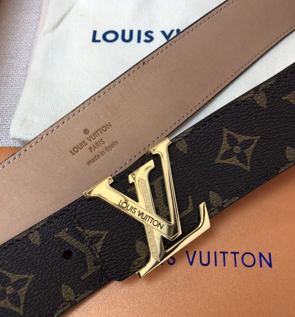 1:1 Replica Louis Vuitton Initiales LV Belt Monogram Canvas Gold Toned Hardware, LV Women Belt