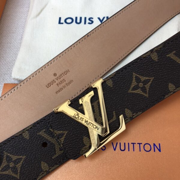 1:1 Replica Louis Vuitton Initiales LV Belt Monogram Canvas Gold Toned Hardware, LV Women Belt