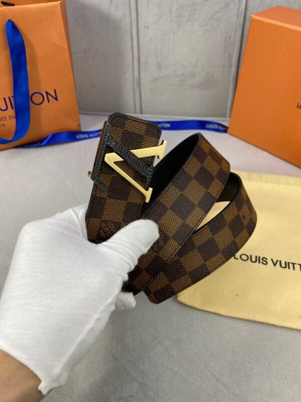 1:1 Replica Louis Vuitton Initiales Reversible LV Belt Damier Ebene Canvas with Black/Gold Toned Hardware LV Women Belt