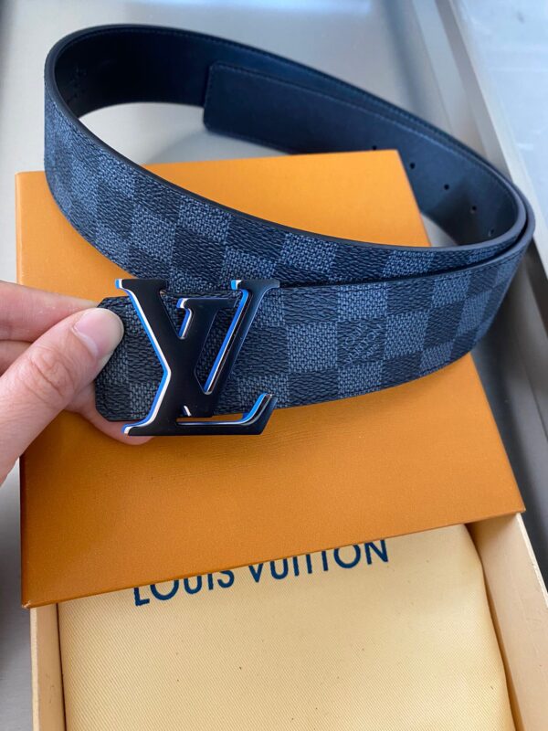 1:1 Replica Louis Vuitton Initiales Reversible LV Belt Damier Graphite with Black Toned Hardware LV Women Belt