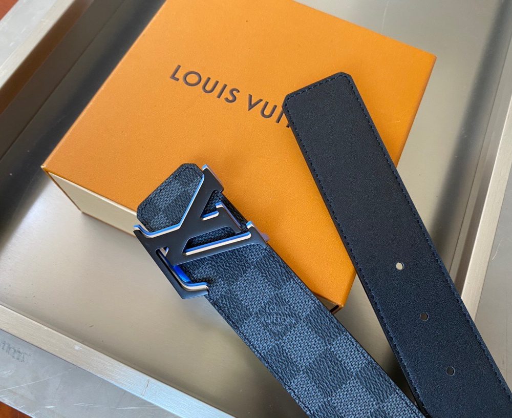 1:1 Replica Louis Vuitton Initiales Reversible LV Belt Damier Graphite with Black Toned Hardware LV Women Belt