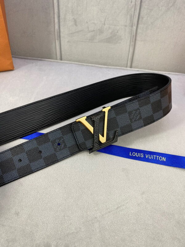 1:1 Replica Louis Vuitton Initiales Reversible LV Belt Damier Graphite with Black/Gold Toned Hardware LV Women Belt