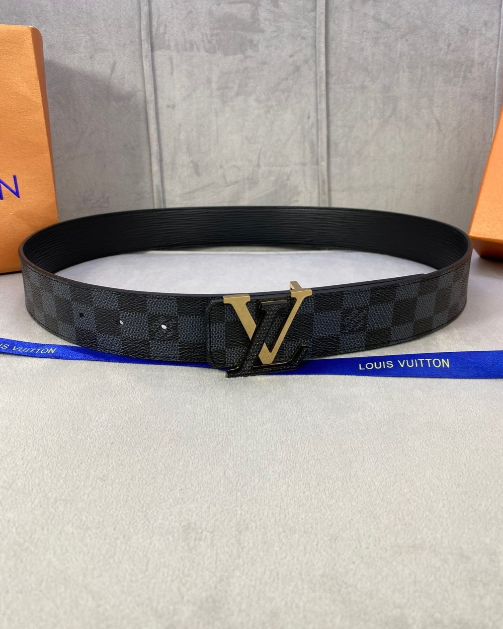 1:1 Replica Louis Vuitton Initiales Reversible LV Belt Damier Graphite with Black/Gold Toned Hardware LV Women Belt