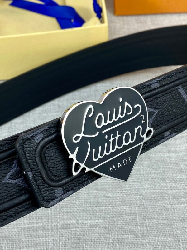 1:1 Replica Louis Vuitton Initiales Reversible LV Belt Damier Graphite with Silver Toned Hardware LV Women Belt