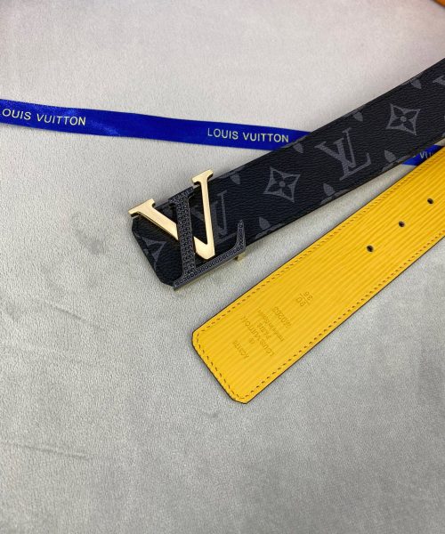 1:1 Replica Louis Vuitton Initiales Reversible LV Belt Monogram Eclipse Monogram with Black/Gold Toned Hardware LV Women Belt