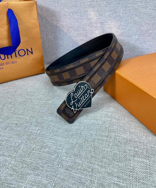 1:1 Replica Louis Vuitton Initiales Reversible LV Belt Monogram with Silver Toned Hardware LV Women Belt