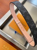 1:1 Replica Louis Vuitton Initiales Reversible LV Belt Monogram with Silver Toned Hardware LV Women Belt