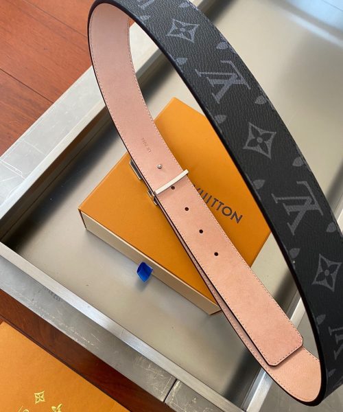 1:1 Replica Louis Vuitton Initiales Reversible LV Belt Monogram with Silver Toned Hardware LV Women Belt