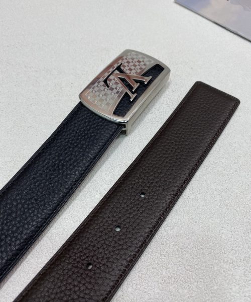 1:1 Replica Louis Vuitton Initiales Reversible LV Belt with Silver Toned Hardware LV Women Belt