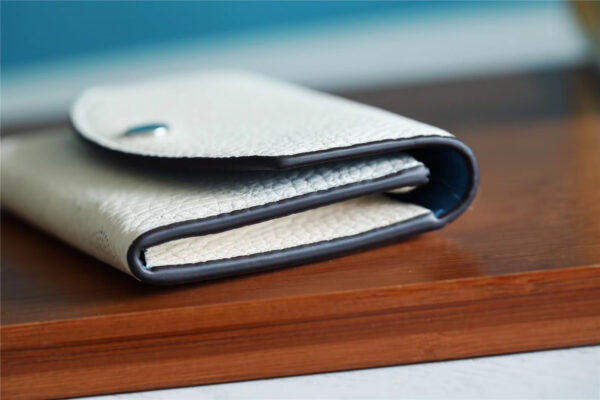 Louis Vuitton Iris Compact Wallet Mahina White For Women, Women's Wallets 4.2in/12cm LV