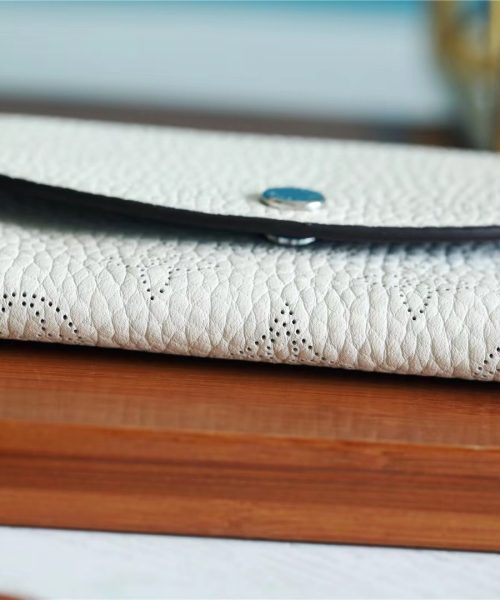 1:1 Replica Louis Vuitton Iris Compact Wallet Mahina White For Women, Women's Wallets 4.2in/12cm LV