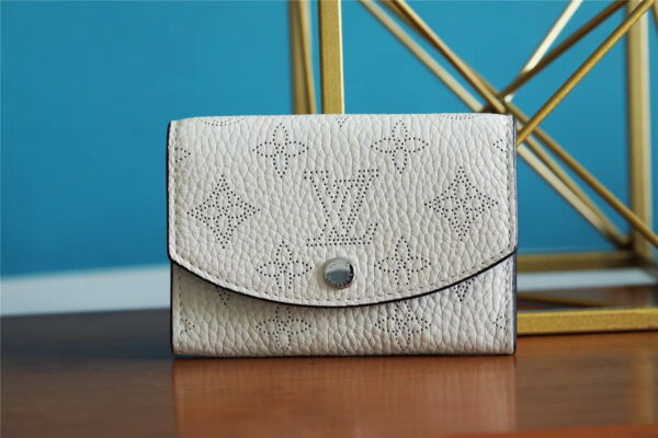Louis Vuitton Iris Compact Wallet Mahina White For Women, Women's Wallets 4.2in/12cm LV