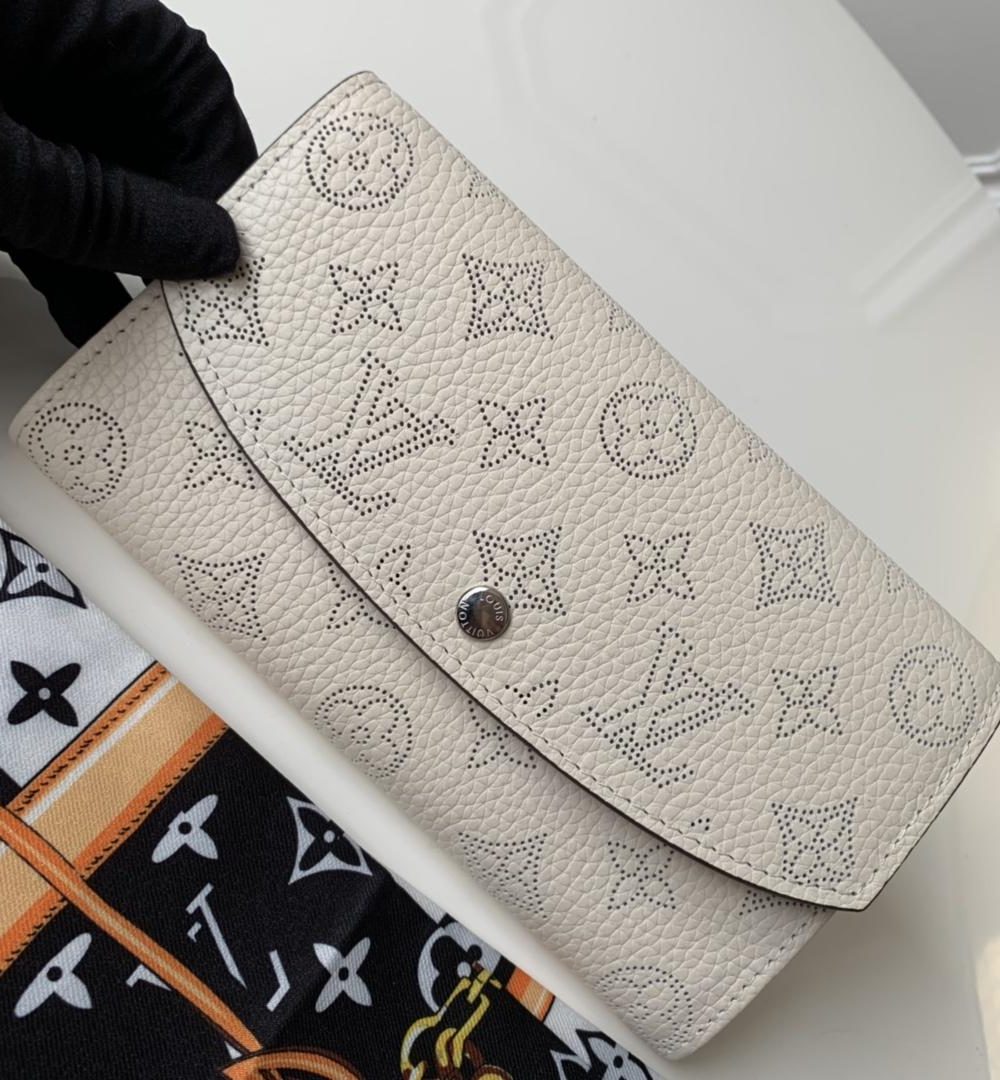 1:1 Replica Louis Vuitton Iris Wallet Monogram Canvas Greige For Women, Women's Wallet 19cm LV M60144