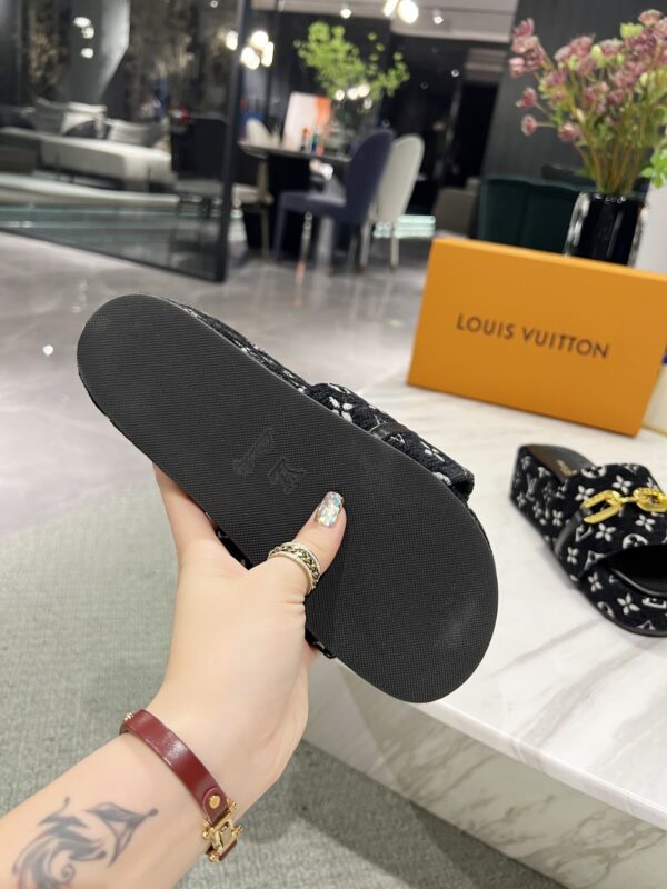 Louis Vuitton Jumbo Flatform Mule Black For Women LV