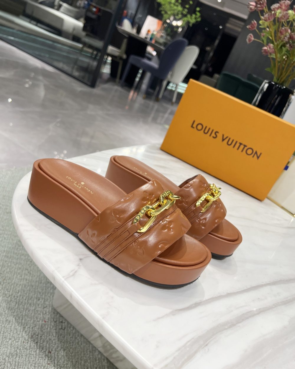 Louis Vuitton Jumbo Flatform Mule Brown For Women LV