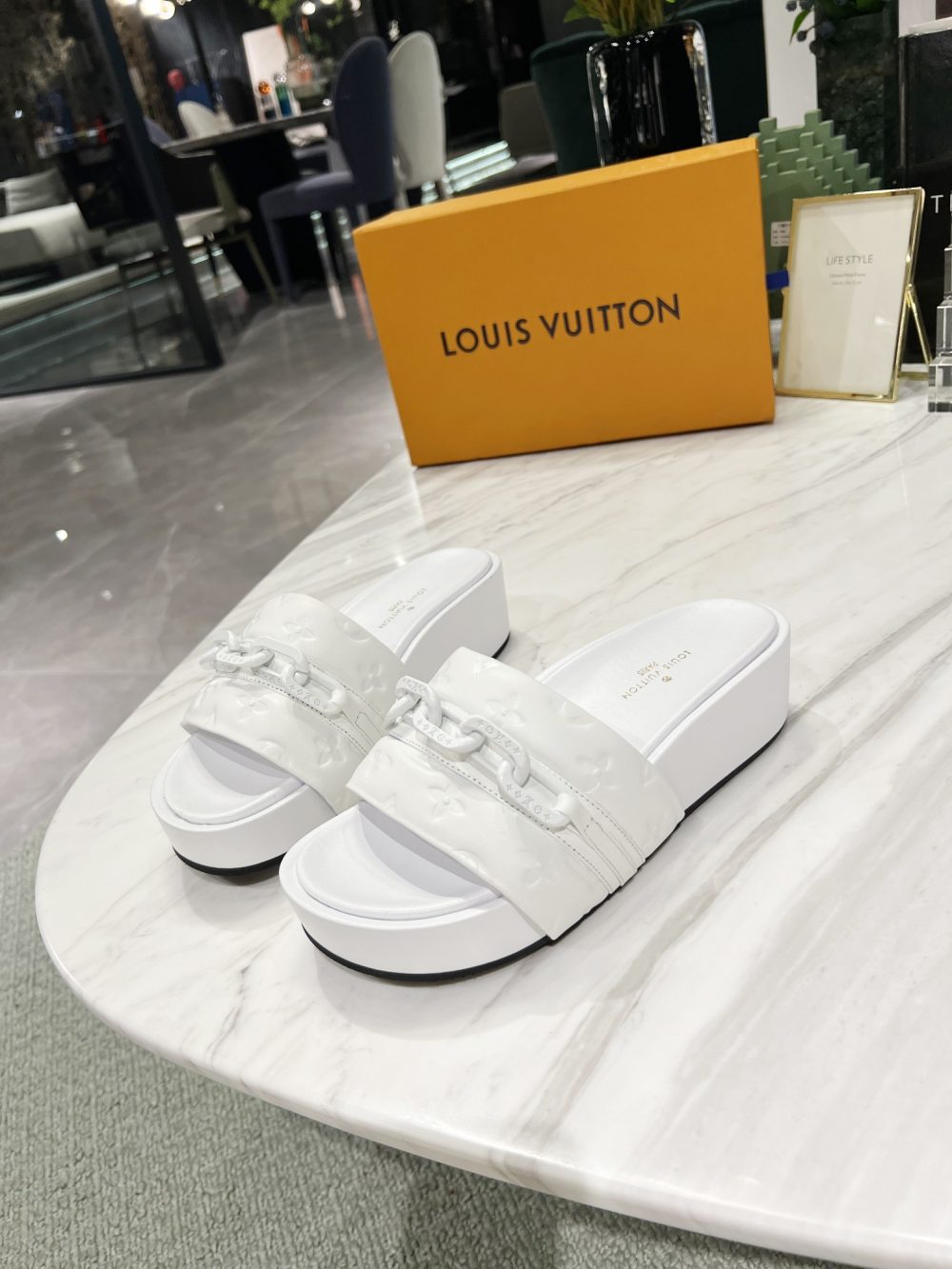 Louis Vuitton Jumbo Flatform Mule White For Women LV - Image 3
