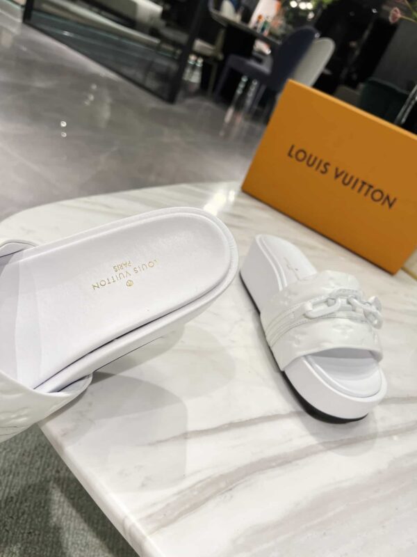 Louis Vuitton Jumbo Flatform Mule White For Women LV