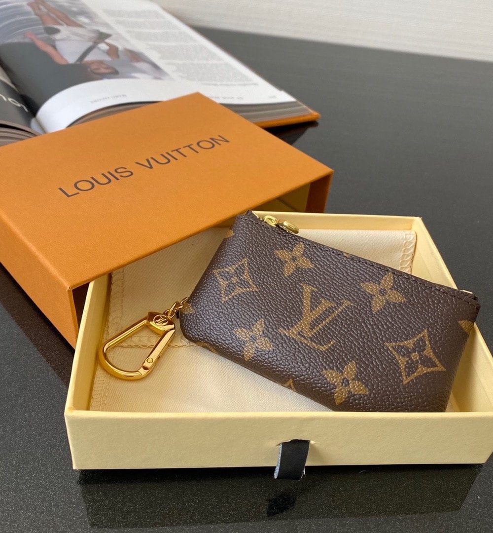 1:1 Replica Louis Vuitton Key Pouch In Iconic Monogram Canvas Brown For Women, Women's Wallet 12cm LV M62650