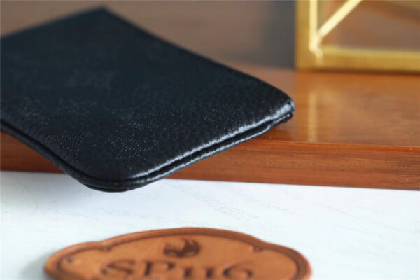 Louis Vuitton Key Pouch Mahina Black For Women, Women's Wallets 5.1in/13cm LV