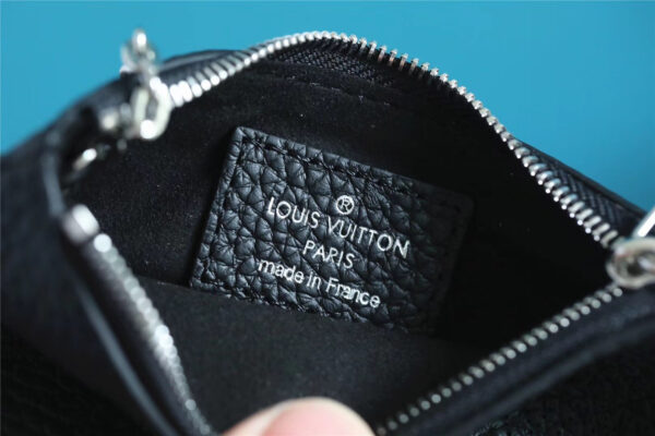 Louis Vuitton Key Pouch Mahina Black For Women, Women's Wallets 5.1in/13cm LV