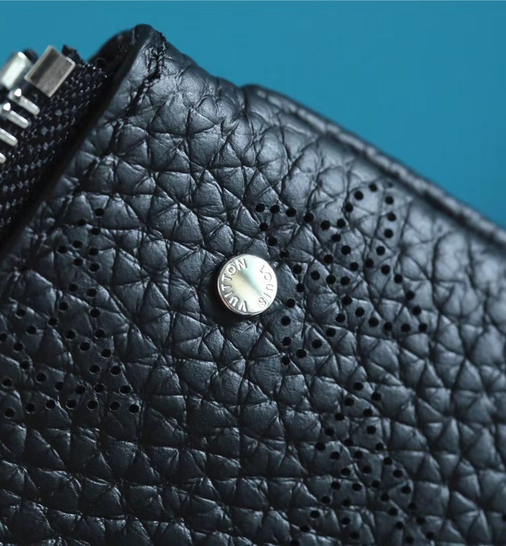 1:1 Replica Louis Vuitton Key Pouch Mahina Black For Women, Women's Wallets 5.1in/13cm LV