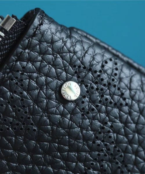 1:1 Replica Louis Vuitton Key Pouch Mahina Black For Women, Women's Wallets 5.1in/13cm LV