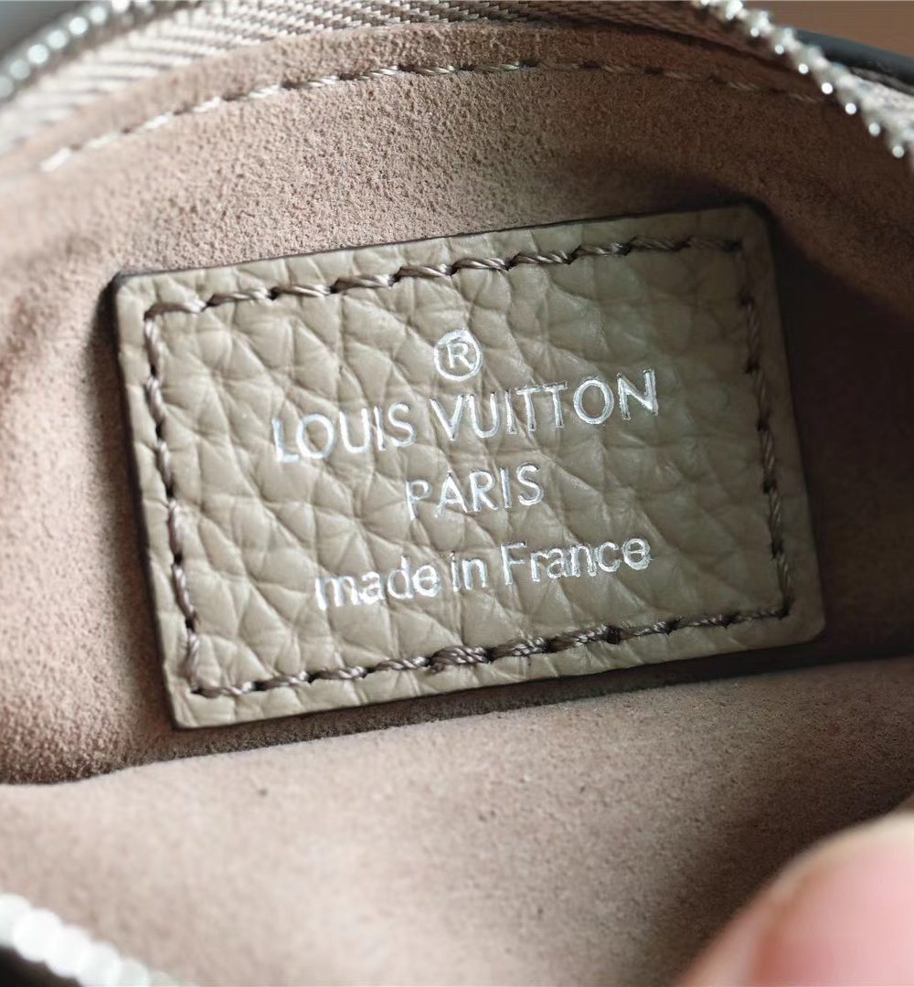 1:1 Replica Louis Vuitton Key Pouch Mahina Grey For Women, Women's Wallets 5.1in/13cm LV