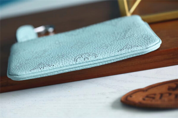 Louis Vuitton Key Pouch Mahina Light Blue For Women, Women's Wallets 5.1in/13cm LV