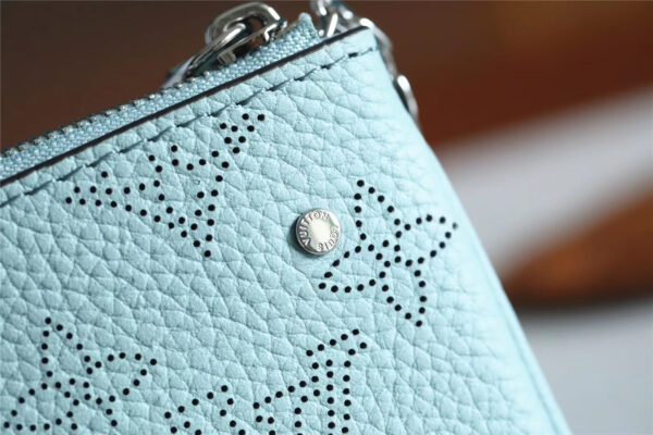 Louis Vuitton Key Pouch Mahina Light Blue For Women, Women's Wallets 5.1in/13cm LV