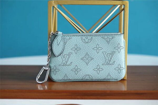Louis Vuitton Key Pouch Mahina Light Blue For Women, Women's Wallets 5.1in/13cm LV